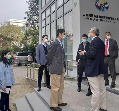 上海市委常委、副市长吴清一行调研上海富联娱乐生物医药股份有限公司张江园区